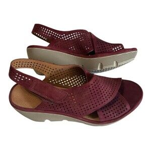 Clarks Clarene Award Womens 9.5M Plum Purple Nubuck Leather Wedge Sandal